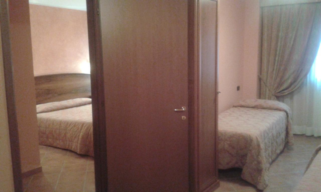 Hotel Cristallo Cerreto Laghi Rum bild
